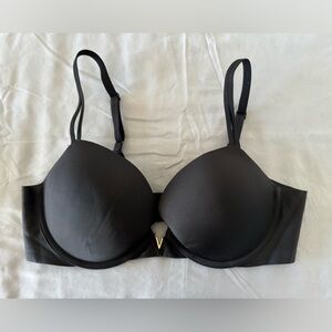 Victoria’s Secret push up bra